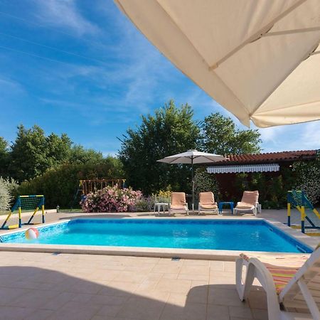 Vila Hacienda Rosemary Muntić Exteriér fotografie