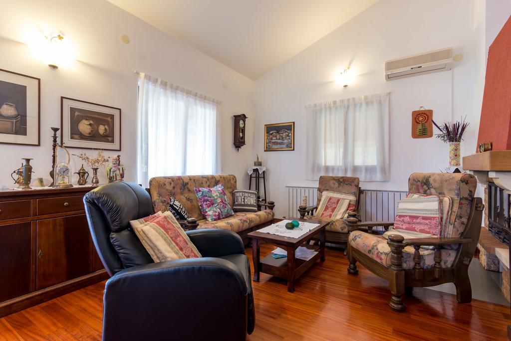 Vila Hacienda Rosemary Muntić Exteriér fotografie
