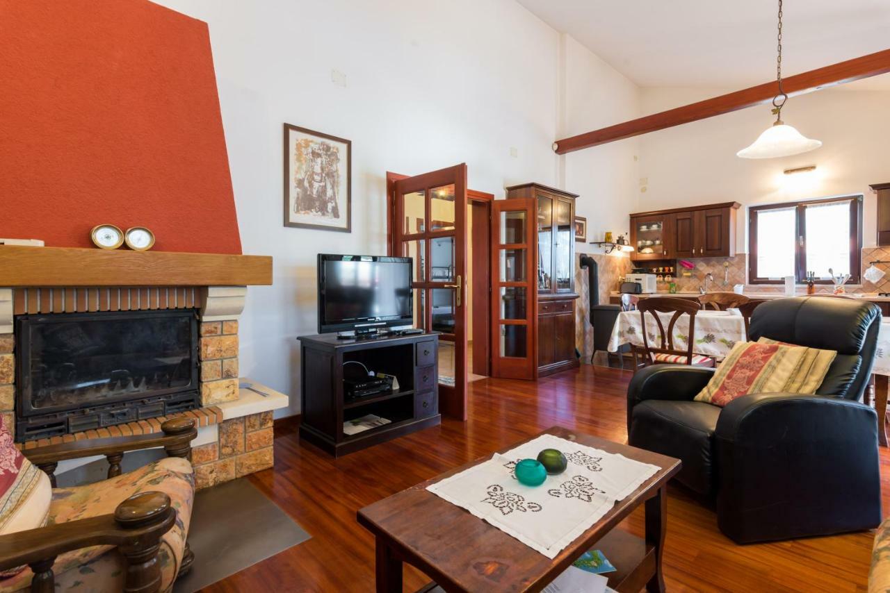 Vila Hacienda Rosemary Muntić Exteriér fotografie