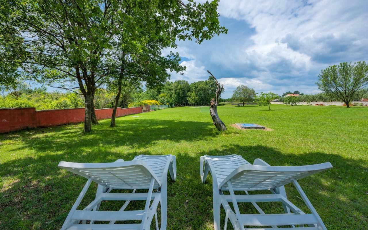 Vila Hacienda Rosemary Muntić Exteriér fotografie