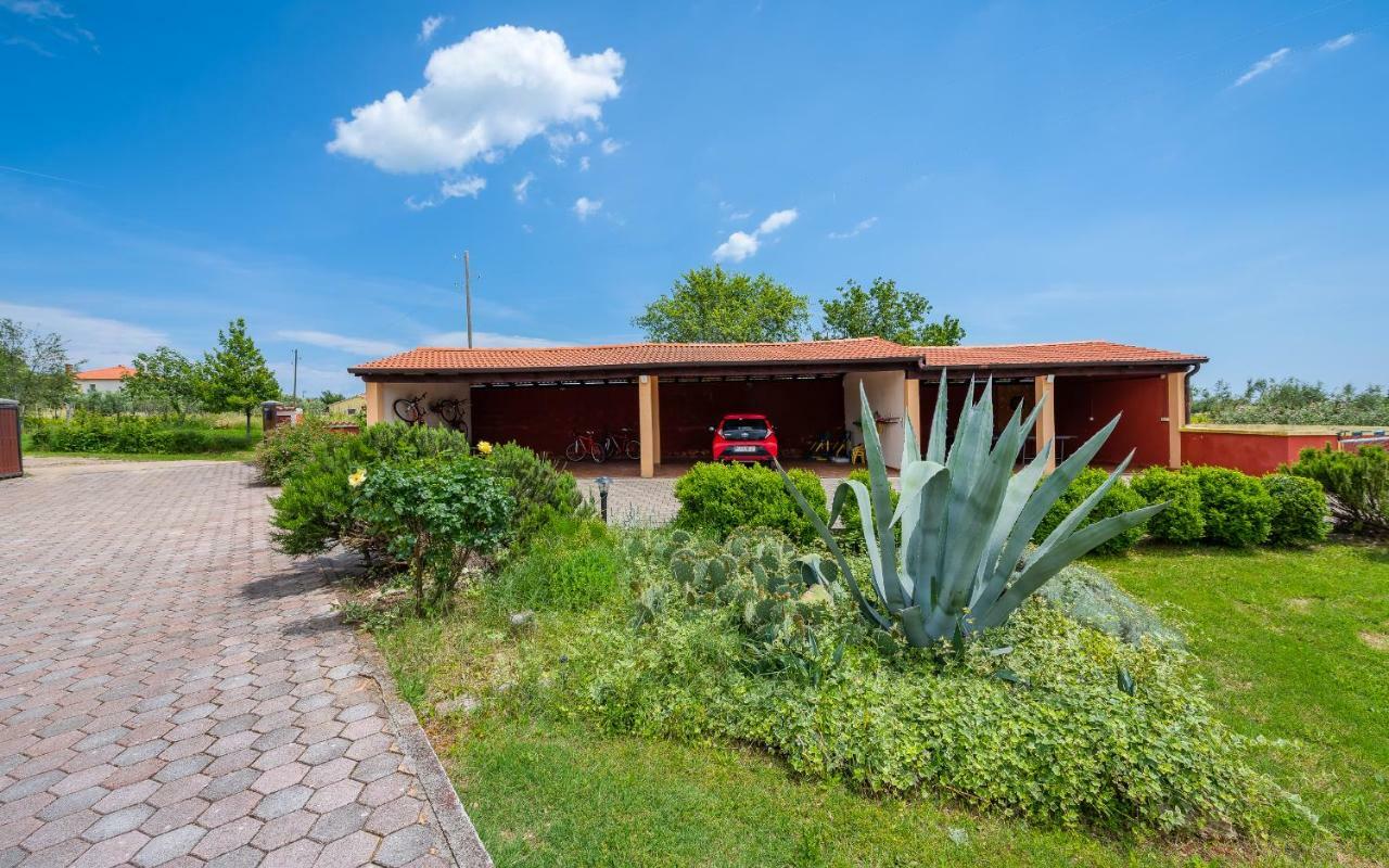 Vila Hacienda Rosemary Muntić Exteriér fotografie