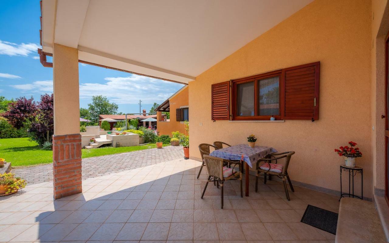 Vila Hacienda Rosemary Muntić Exteriér fotografie