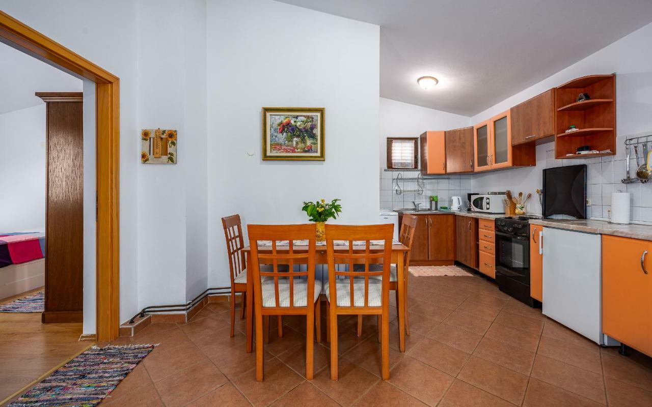 Vila Hacienda Rosemary Muntić Exteriér fotografie